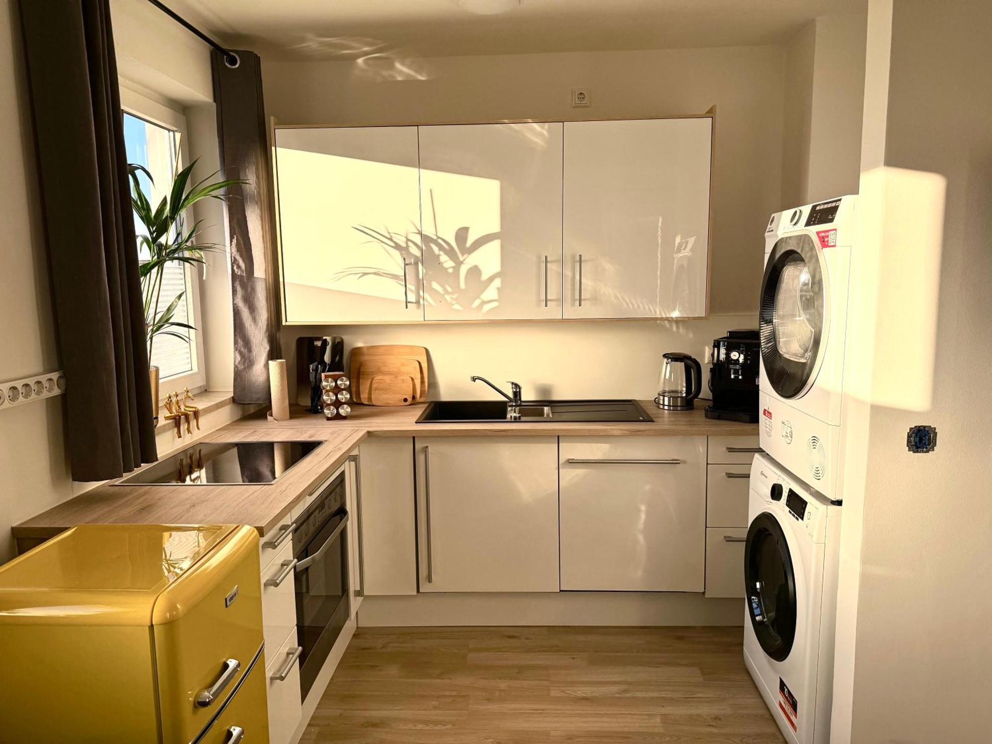Yay - 65M2 Apartment Am Bahnhof - Smart Tv - Internet - Kaffee - Waschmaschine - Trockner Mühldorf Dış mekan fotoğraf