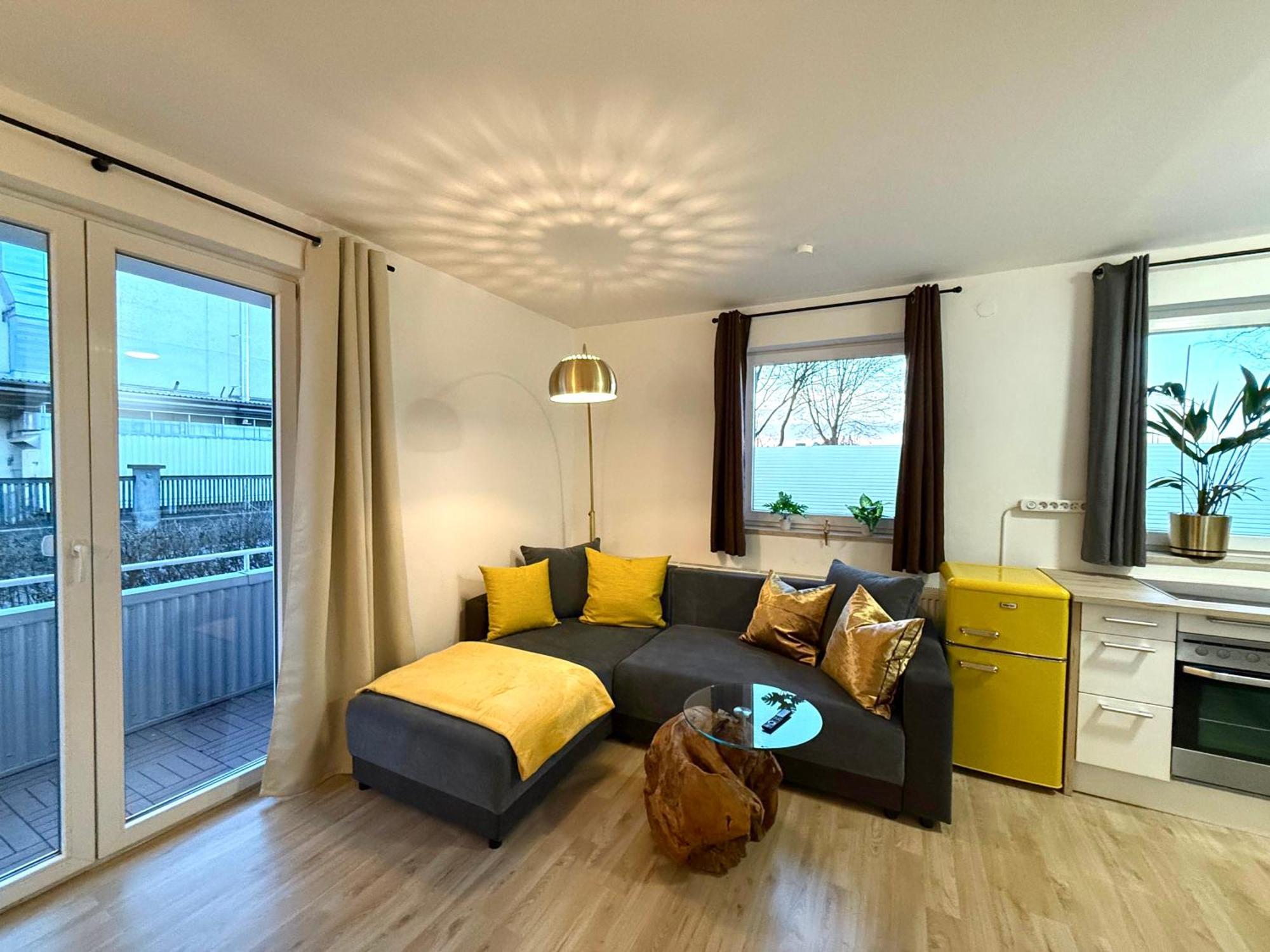 Yay - 65M2 Apartment Am Bahnhof - Smart Tv - Internet - Kaffee - Waschmaschine - Trockner Mühldorf Dış mekan fotoğraf