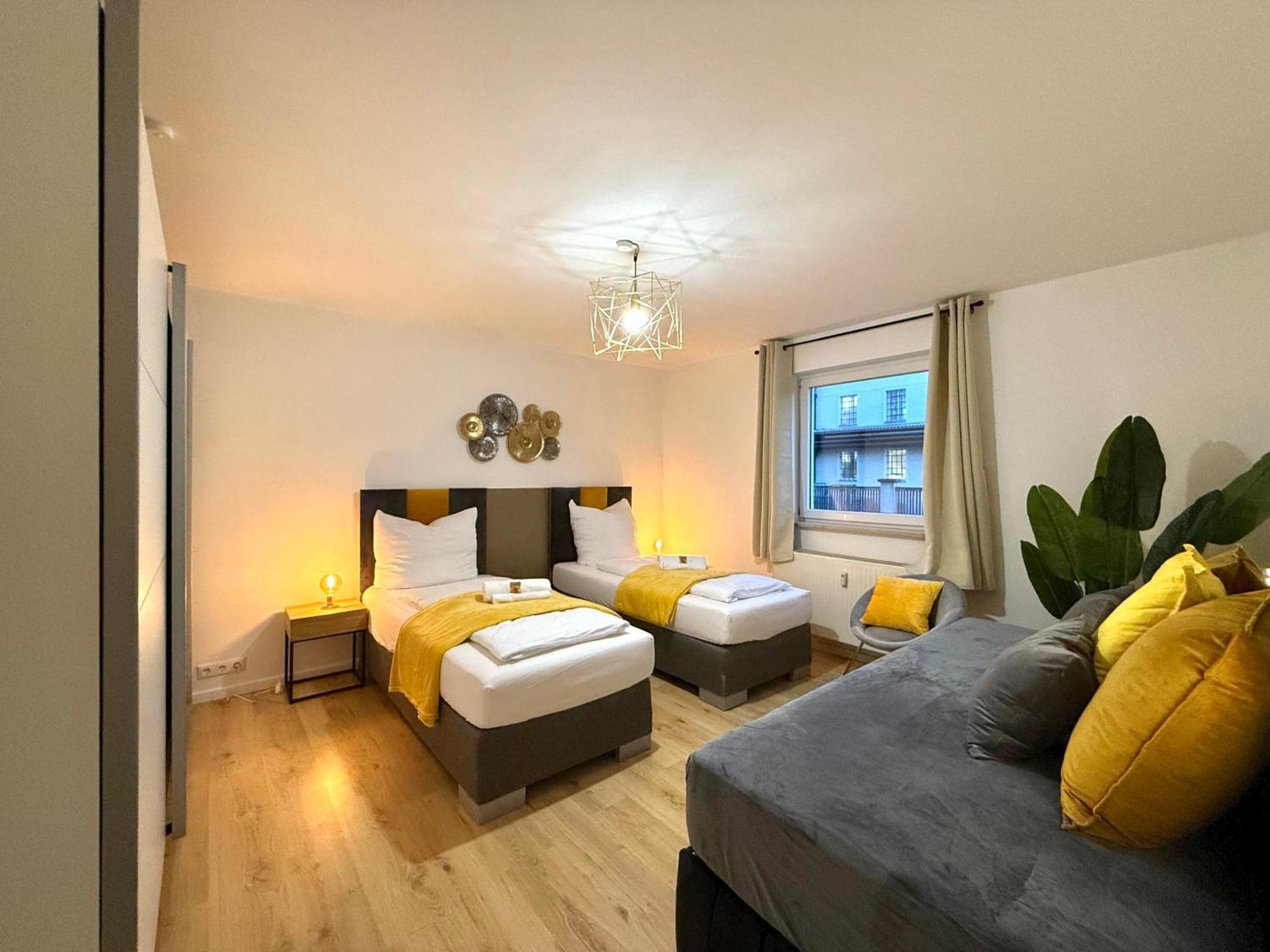 Yay - 65M2 Apartment Am Bahnhof - Smart Tv - Internet - Kaffee - Waschmaschine - Trockner Mühldorf Dış mekan fotoğraf